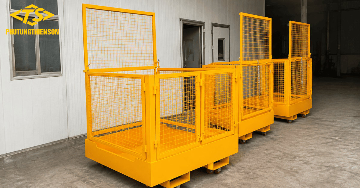 Lồng đứng xe nâng phục vụ bảo trì kiểm tra và công việc trên cao